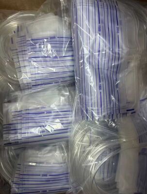 주문 소매 의료용 PVC 2000 ML 용량 항 반류 밸브 및 비생성 디자인 소변 수집 가방 온라인 제품