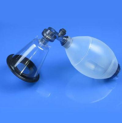 좋은 가격 수의학용 재사용 실리콘 수동 살림기 산소 튜브, 마스크 및 항공기 (대면 S/M/L) 와 함께  komplet Ambu Bag Set 온라인으로