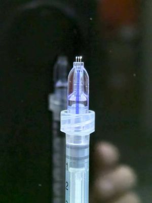 좋은 가격 34G 1.2mm 3 핀 나노 소프트 바늘 정밀 메소 테라피 및 피부 젊음 온라인으로
