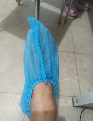 좋은 가격 일회용 직무제 신발 덮개 병원 등급 스키 저항 발판 온라인으로
